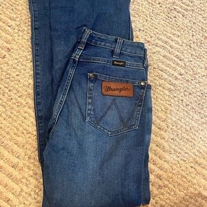 25x32 Wrangler Retro High Rise Trouser